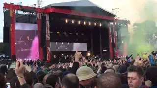 The Stone Roses - I Wanna Be Adored (Plus Piper Entrance) Glasgow Green - 15.06.2013 HD