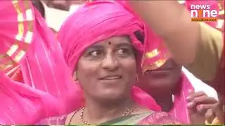 Supporters of NCP leader Ajit Pawar arrive at his residence in Mumbai, ahead of oath ceremony |News9