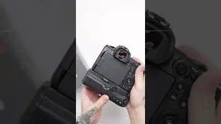 Unboxing the BG-10 (battery grip!) #canonr10 #canon #photography #cameragear #unboxing #shorts