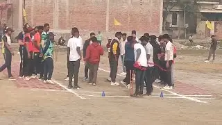 पट्टी मेला ग्राउंड में क्रिकेट का मुकाबला / सरसी बनाम महाराजगंज के बीच हुआ 