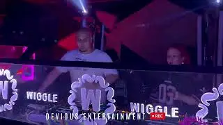@tylerhillsound + Miz Megs @wiggleroomtoronto Sunday #housemusic #torontoravecommunity #torontodj