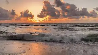 4K sunrise At the beach ASMR relaxing waves sounds.