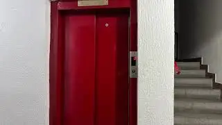 1980's Daka with AUTOMATIC DOORS (mb Aybey) at Maksima Gorkog 1A, Novi Sad, Serbia