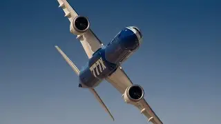Boeing 777X INSANE Maneuvers at Dubai Airshow 2025!