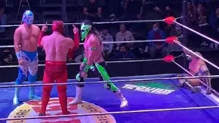 Bandido y Cicl&oacute;n Ram&iacute;rez Jr vs Flamita y Emperador Azteca