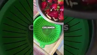 Desinfectar las fresas 1kg de fresas 1lt de agua a 60C 1lt de agua helada 12g de bactericida Papel