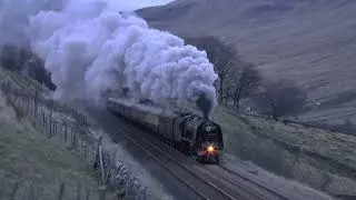 LMS 6233 Duchess Barks up Ais Gill  'Settle to Carlisle' special 12/3/2022