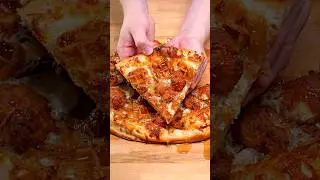 Пицца с курицей и жареными вафлями 🍕 #шорты