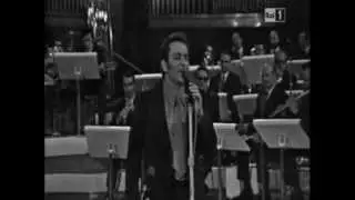 Modugno, un poeta con la chitarra / Medley - Tuta Blu