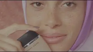 Shameless Youthful-Look 24h Longwear Foundation SPF 25