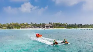 Santa's Arrival 2021 | Velaa Private Island Maldives