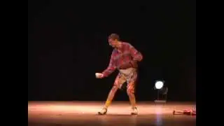 Dave Slick, Juggling Balls and Clubs, Austin 2005