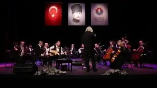 Erdal Akkaya - Berlin Senfoni oda Orkestrasi - Iki Yaka - Nazar Eyle - Köroglu Kocaklamasi