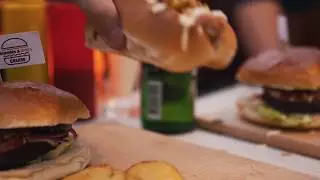 Burgers & Dogs Cruise Amsterdam | Blue Boat Company
