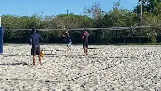 Beach Tennis drills. Coco, Quique y Kike Peñalver 👊🏻👊🏻💥