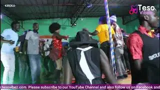Fans show Karah Gloria love while performing Akarereng song