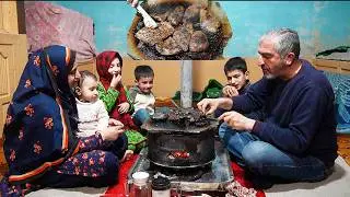 Getting Perfect Aroma From Beef Liver Cooking On Stone Slab | Winter Village Life in Pakistan