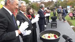 弘前城菊と紅葉まつりが開幕　彩巡玄武の前でセレモニー