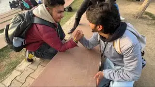 Kaun Jitega  arm wrestling in fountain 😂.day 4 #hostellife  #chandigarh #chandigarhuniversity #funny