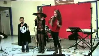Voice Lessons Eastvale CA - Singing Lessons Corona CA - Stephanie Hillary Voice Teacher