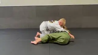 Knee On Belly Escape To Guard