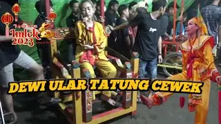 Tatung Dewi ular-atraksi persiapan cap go me Bengkayang