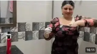 sumbal Malik TikTok live shower dance(720P_60FPS) Pakistan live TikTok