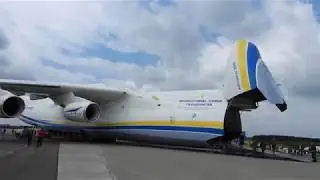 ILA2018 Antonov AN225 4K Walkaround Mini Preview - I'm Standing Before The Biggest Plane Ever Flown