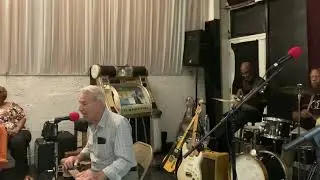 Bernie Pearl at MJ&rsquo;s Social Club- Cross Cut Saw