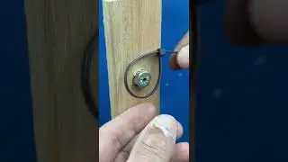 This tip will get it done. Unstuck any nut without the right tool. #GermanyDIY #QuickFixTool
