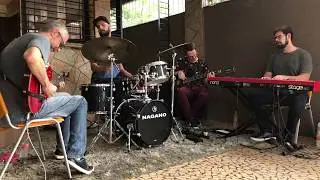 L&aacute; &eacute; Aqui (Michel Leme) - Michel Leme, Felipe Silveira, Bruno Migotto e Bruno Tessele