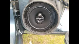 Fitting door speakers to a Citroen C4 Grand Picasso