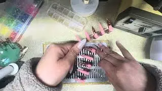 Leopard print nails with gold chains 
