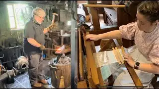 Roscoe Village | We Saw a Real Blacksmith & Weaver!