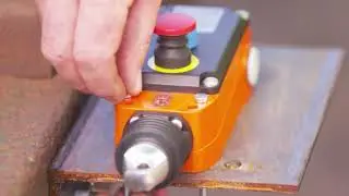 Installation of the pull-wire switch ZS 80 - Emergency pull cord switch - steute
