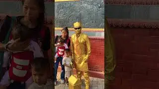 Golden Man statue !!👦😇☮️