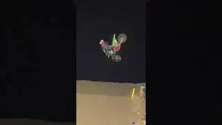 Drew adams throws a nac nac at Kroc 2022