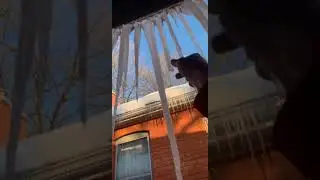 Huge Canadian icicle bong toke !