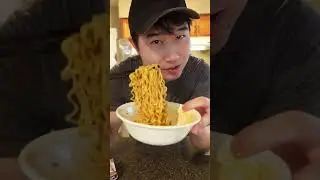 let's try FRIED SAMBAL mi goreng noodles