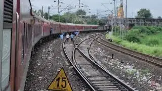 Curving into Itarsi Jn, onboard 07116 JP HYB Express with WDM3A Twins from MLY in lead