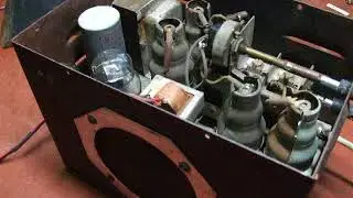 Detrola 6R Car Radio