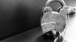 Old Brass Lock &ldquo;American Trick