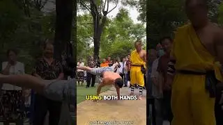Сила монаха Шаолиня потрясла всех 😮