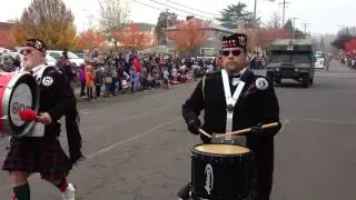 Oregon State Defense Force Pipe Band at Albany Veterans Day Parade