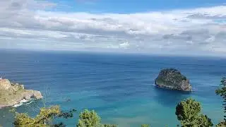 San Juan de Gaztelugatxe y pe&ntilde;&oacute;n de Aketxe