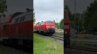 218 403 rauscht mit RE2 durch Oberkotzau #br218 #deutschebahn #trainspotting #bahnlandbayern #short