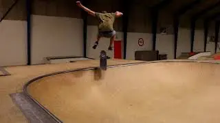 Trying new Creative Miniramp Tricks