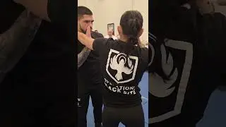 How to Clinch with Knees and Elbows with Pro Female Muay Thai Fighter #mma #muaythai #ufc