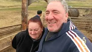 BELA BOGAR SI MOTZU LA STANA CIOBANITEI