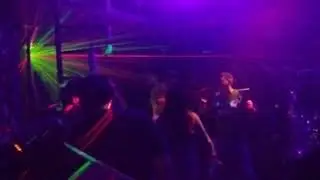 dj victor estrella en parkas beers